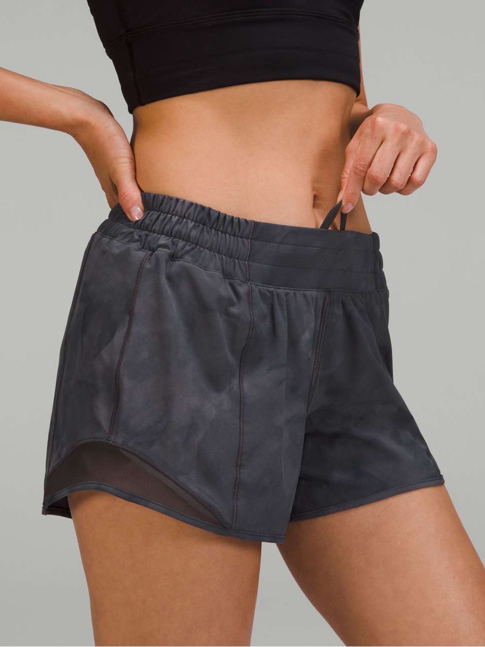 Lululemon Hotty Hot Low-Rise Lined Short 4"